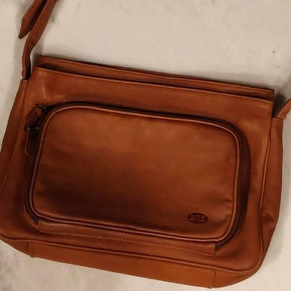 SAS Brown Shoulder Bag 👜 - Picture 5 of 7
